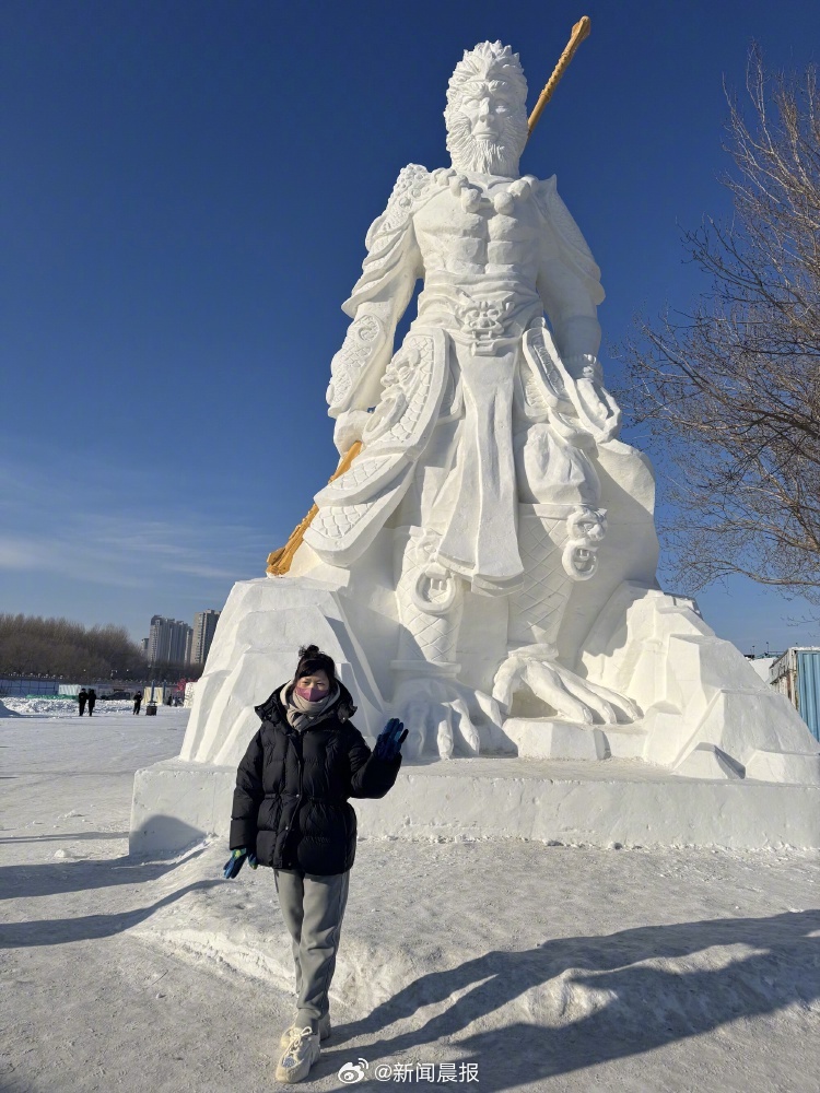 雪雕修复背后的艺术与技术，黑悟空雪雕苹果肌微调，展现完美融合之美