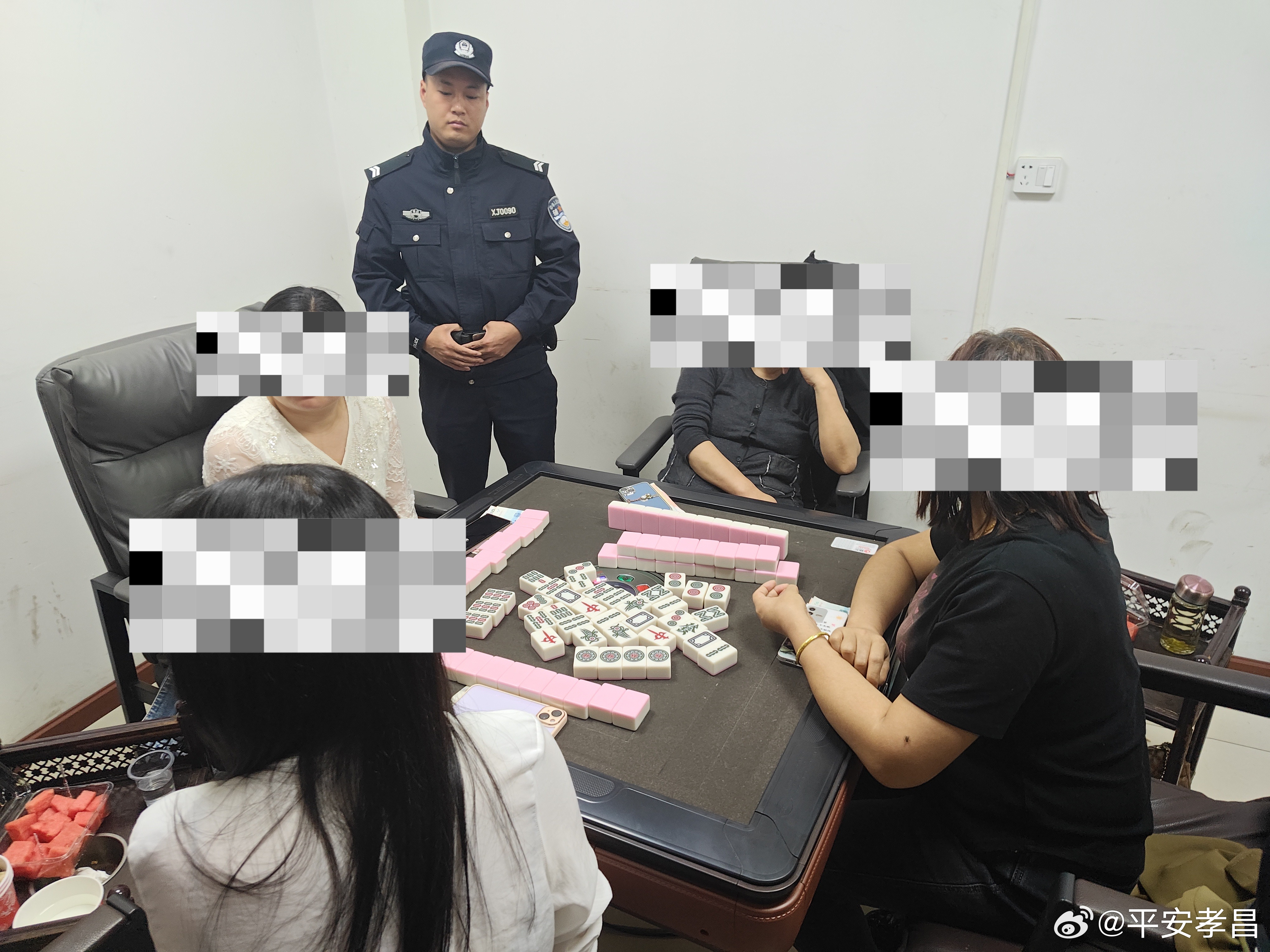 女子赌博被查，民警巧妙揭示警示教育重要性