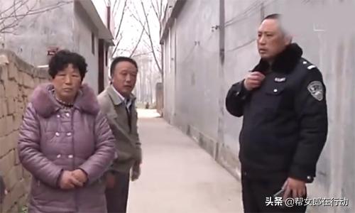 女婴掉粪坑事件细节曝光，伦理与责任的深刻反思