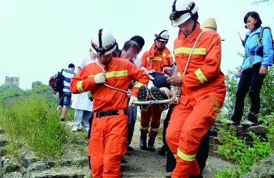 消防员重生之路，智力受损后恢复良好，英雄救幼童展现希望之光