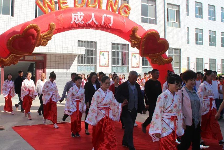 农村孩子成功跨越平凡之路，圆梦清华北大之路